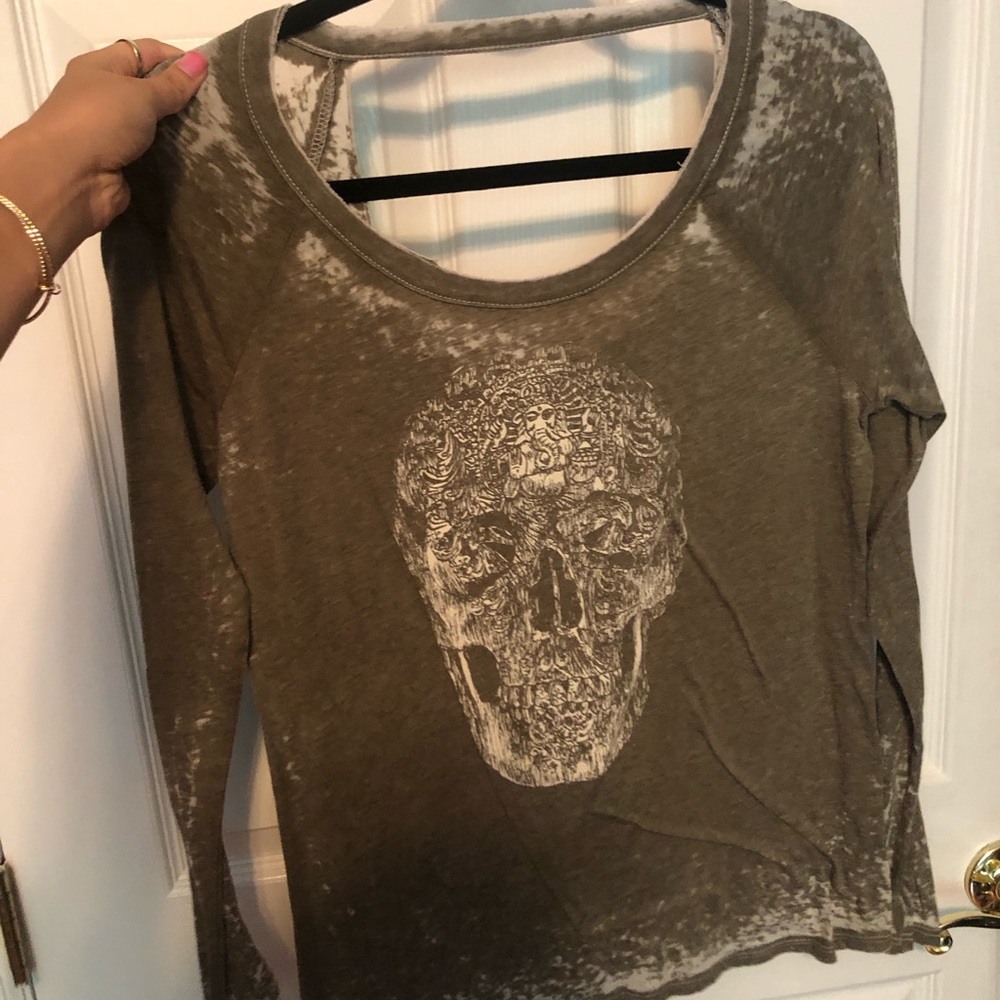 Green long sleeve top